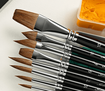 acrylic paint brushes