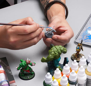 Using acrylic paint on minis.