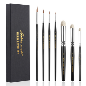 4 kolinsky sable brushes, 3 goat hair drybrushing brushes, and their packaging box.