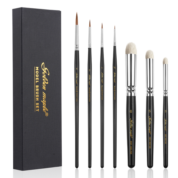 4 kolinsky sable brushes, 3 goat hair drybrushing brushes, and their packaging box.